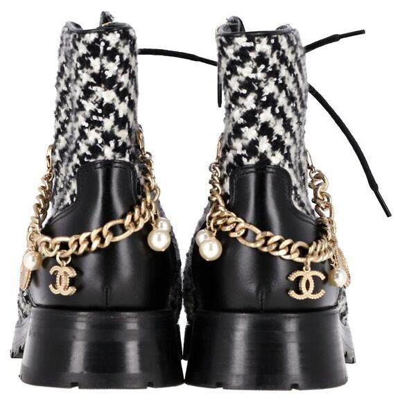 Chanel Interlocking CC Logo Tweed Patterned Combat Boots in Black and White - Picture 8 of 12